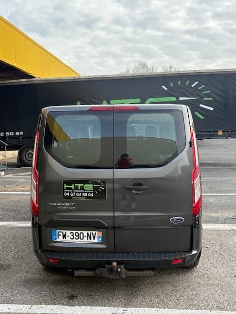 Van Ford Transit — arrière